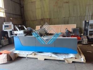 May dan cua so hop giay