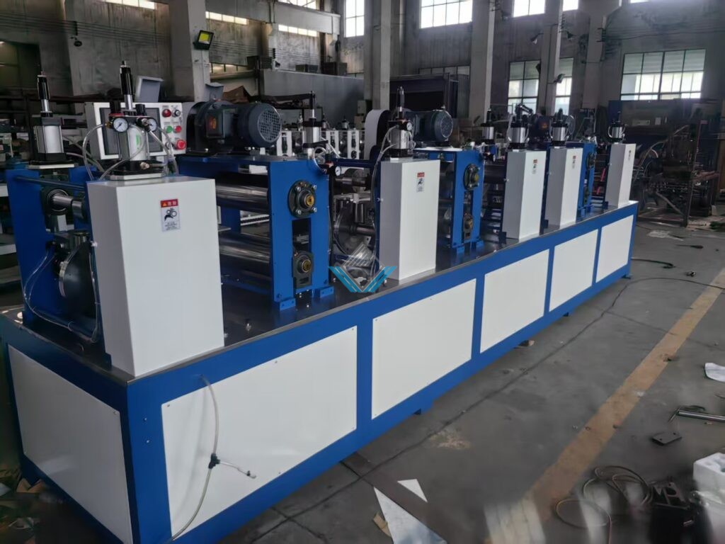 May san xuat thanh nep hinh chu u