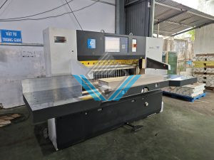 May xen giay 137cm