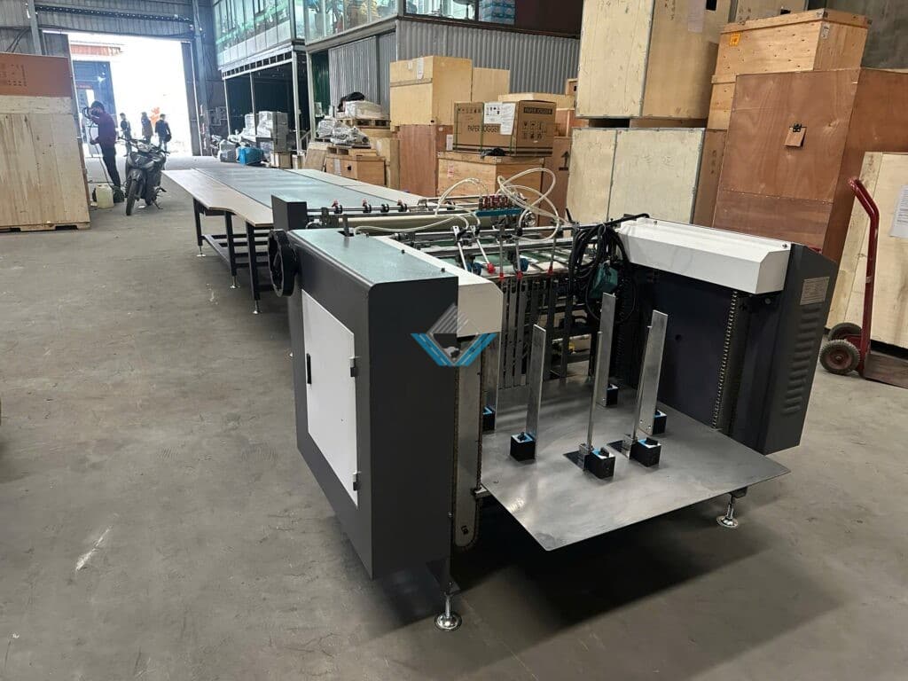 May boi keo nhiet hop cung co bang tai